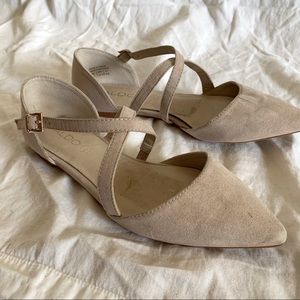 Nude Flats